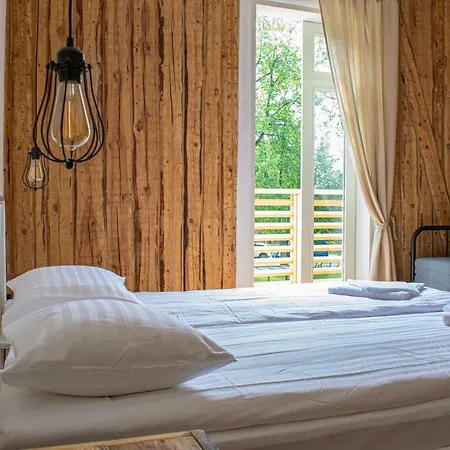 Taevas Kuelalistemaja 4* Voru