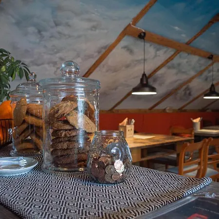 Taevas Kuelalistemaja 招待所 4*